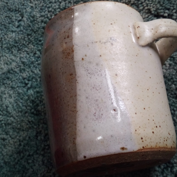 Red ❤️ and White jar - Picture 9 of 10